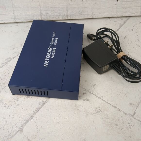 NETGEAR ProSAFE 8-Port Gigabit Ethernet Switch GS108v4 w/ Power Supply - Picture 10 of 10